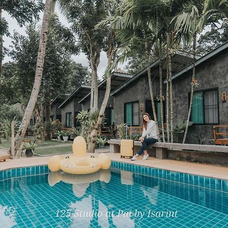 Family House @ Pai Hotel Exterior photo